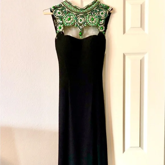 Terry Costa Dresses | Terry Costa Size 4 Beaded, Sleeveless, Full Length Gown With Plunging Back. | Color: Black/Green | Size: 4 | Jnoss's Closet Terry Costa Dresses | Terry Costa Size 4 Beaded, Sleeveless, Full Length Gown With Plunging Back. | Color: Black/Green | Size: 4 | Jnoss's Closet